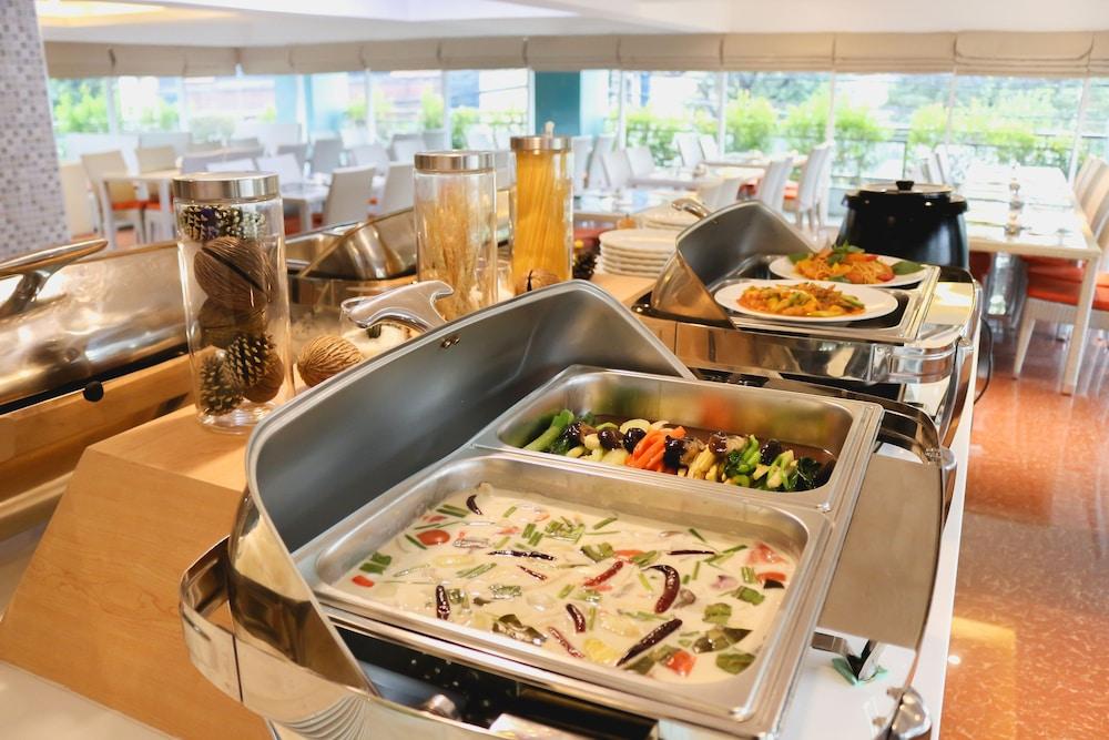 Maverick Ratchada Hotel Bangkok Eksteriør billede